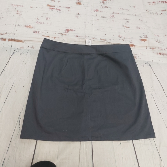 Loft button front mini skirt - Picture 3 of 4